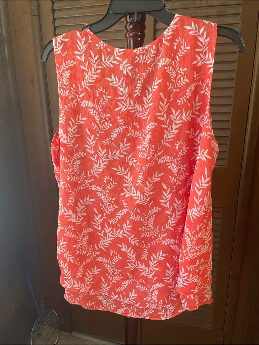 Christina Coral-Red Floral Sleeveless Tank Top( size: L) NWT - Picture 3 of 5
